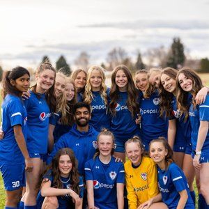 Meet your Posher, Alex